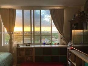 5005 Collins Ave 1502, Miami Beach FL 33140