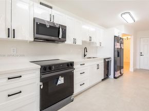 1750 NE 191st St 1001, Miami FL 33179