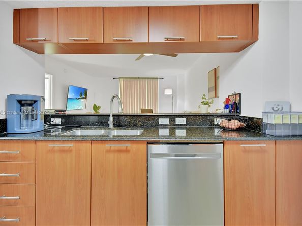 1800 N Bayshore Dr 2604, Miami FL 33132