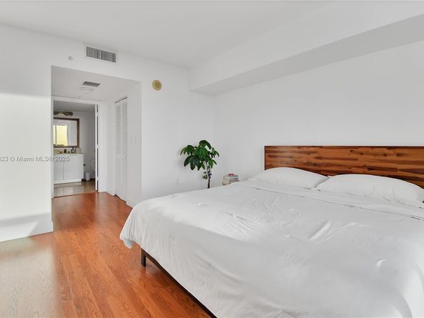 1800 N Bayshore Dr 2604, Miami FL 33132