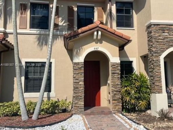 642 SE 32nd Ave, Homestead FL 33033