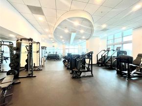 300 S Biscayne Blvd T1803, Miami FL 33131