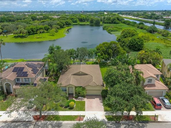 4310 Diamond Way, Weston FL 33331