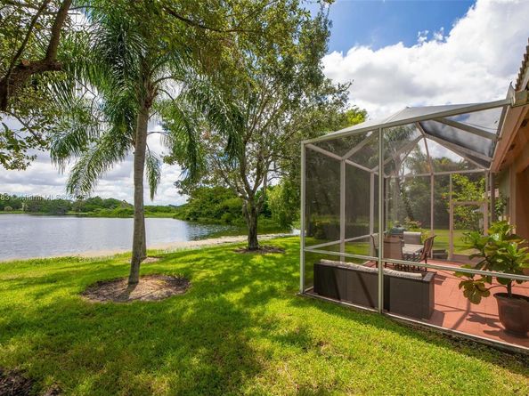 4310 Diamond Way, Weston FL 33331