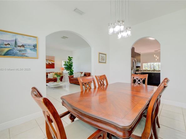 4310 Diamond Way, Weston FL 33331