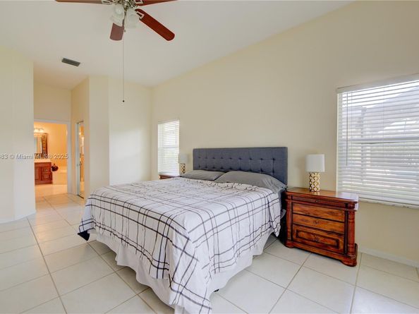 4310 Diamond Way, Weston FL 33331