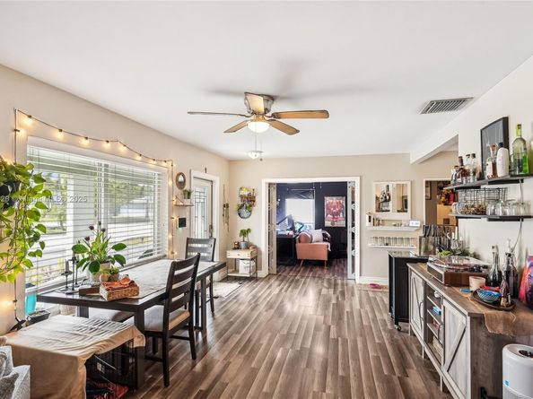 4580 NW 3rd Ave, Oakland Park FL 33309