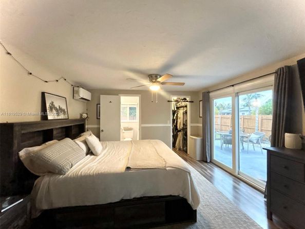 4580 NW 3rd Ave, Oakland Park FL 33309