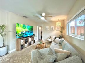 4580 NW 3rd Ave, Oakland Park FL 33309