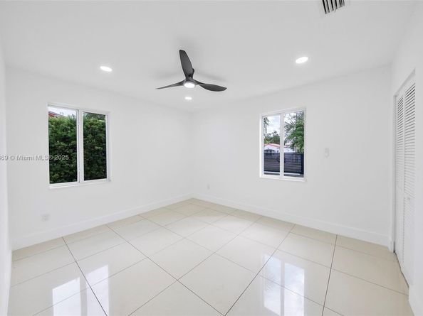 5291 SW 5th St, Miami FL 33134