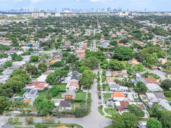 5291 SW 5th St, Miami FL 33134