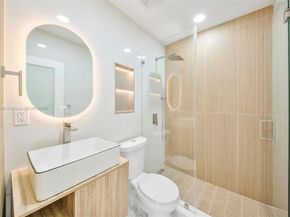 5291 SW 5th St, Miami FL 33134