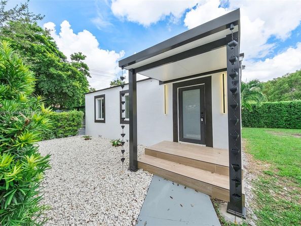 5291 SW 5th St, Miami FL 33134