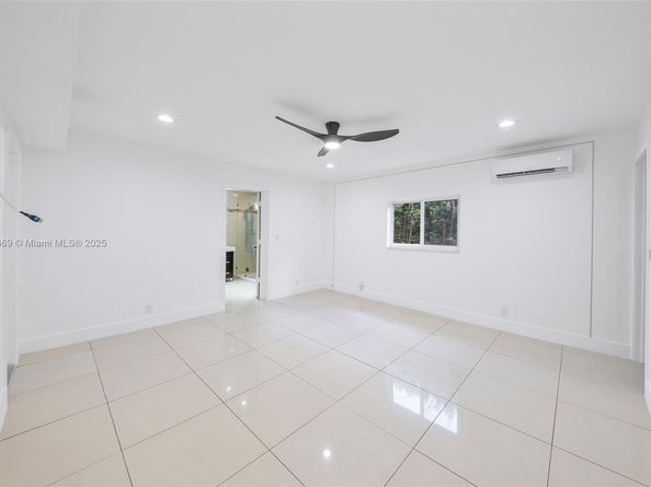 5291 SW 5th St, Miami FL 33134