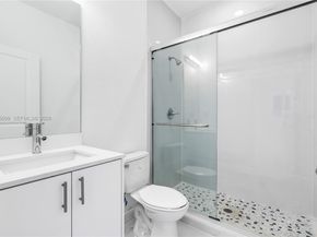 22445 SW 125th Ave 18A, Miami FL 33170