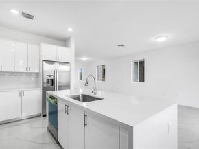 22445 SW 125th Ave 18A, Miami FL 33170