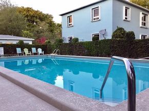 7620 SW 56th Ave 4, Miami FL 33143