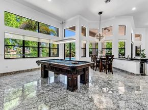 15127 SW 40th St, Davie FL 33331