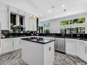 15127 SW 40th St, Davie FL 33331