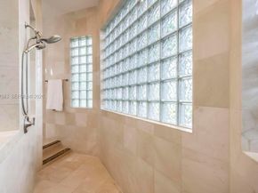 15127 SW 40th St, Davie FL 33331