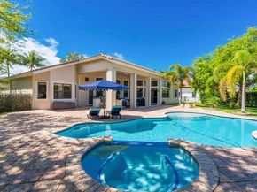 15127 SW 40th St, Davie FL 33331