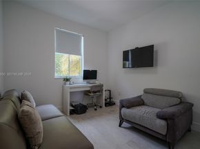 12542 SW 126th Ave, Miami FL 33186