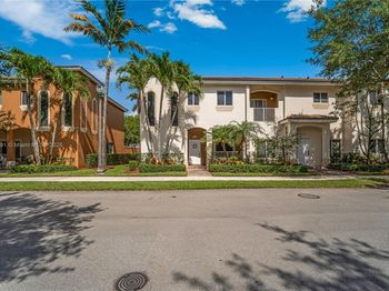 2376 SE 17th Ter