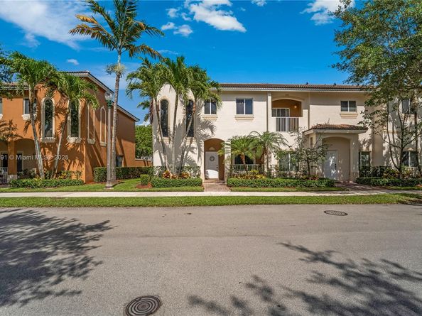 2376 SE 17th Ter, Homestead FL 33035