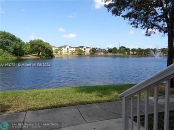3690 N 56th Ave 902, Hollywood FL 33021