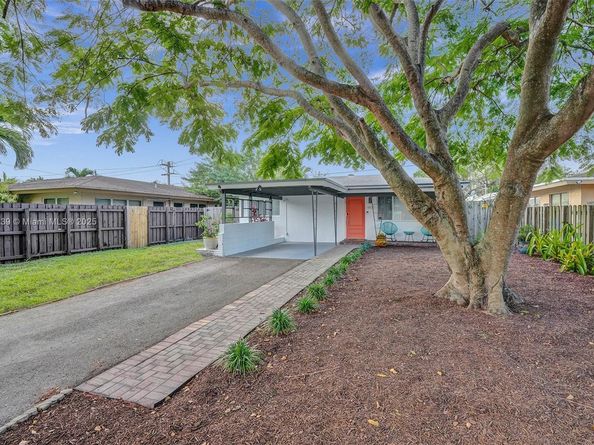 1605 NW 7th Ter, Fort Lauderdale FL 33311