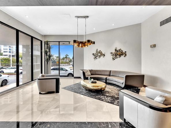 20505 E Country Club Dr 1533, Aventura FL 33180