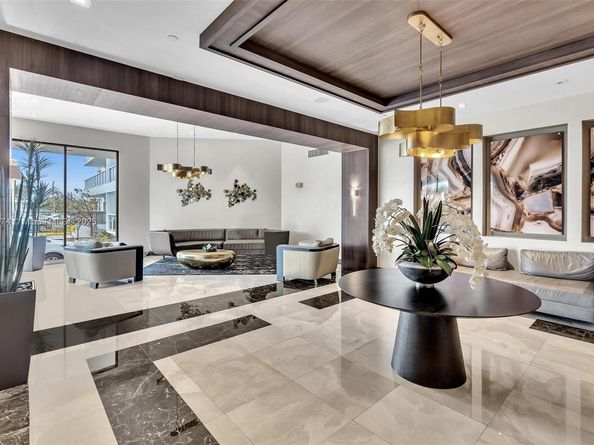 20505 E Country Club Dr 1533, Aventura FL 33180