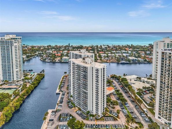 20505 E Country Club Dr 1533, Aventura FL 33180