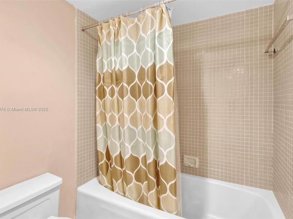20505 E Country Club Dr 1533, Aventura FL 33180