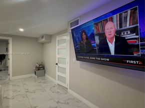 601 NW 187th St, Miami Gardens FL 33169