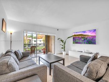 398 Lakeview Dr