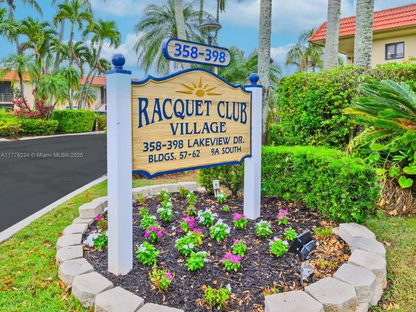 398 Lakeview Dr 205, Weston FL 33326