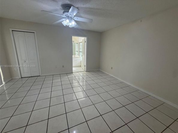 1081 NW 128th Pl, Miami FL 33182
