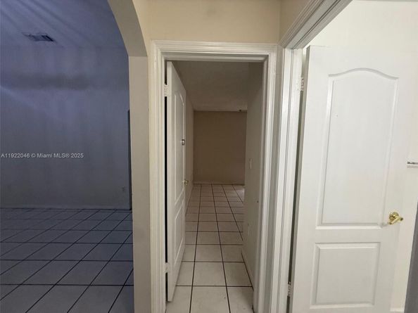 1081 NW 128th Pl, Miami FL 33182