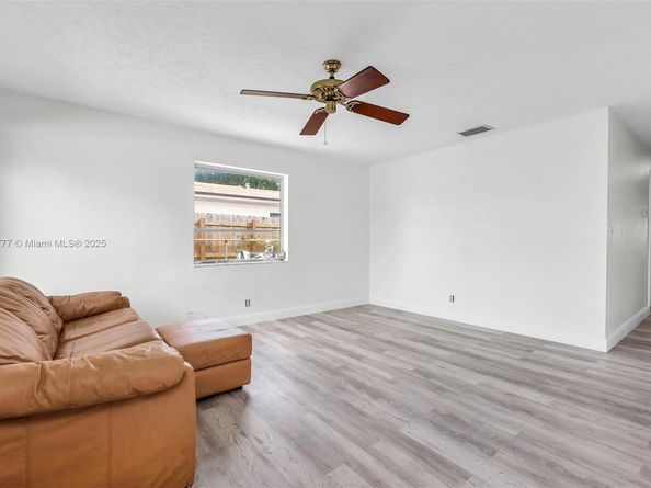 820-822 SW 12th Ct, Fort Lauderdale FL 33315