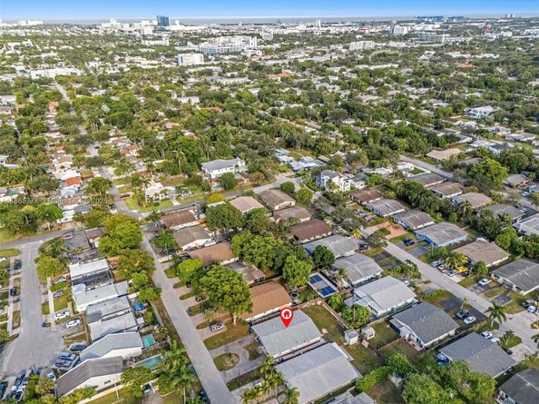 820-822 SW 12th Ct, Fort Lauderdale FL 33315