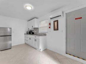 820-822 SW 12th Ct, Fort Lauderdale FL 33315