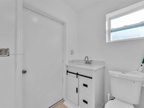 820-822 SW 12th Ct, Fort Lauderdale FL 33315