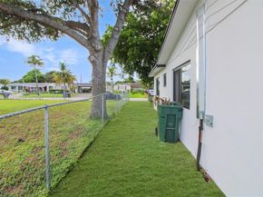 1640 NW 27th Ave, Fort Lauderdale FL 33311