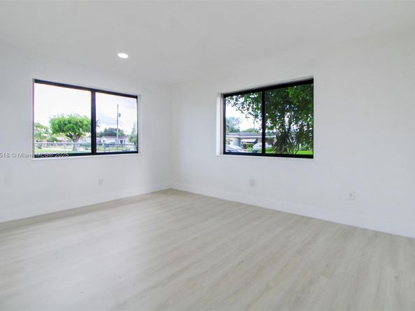 1640 NW 27th Ave, Fort Lauderdale FL 33311