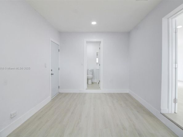 1640 NW 27th Ave, Fort Lauderdale FL 33311