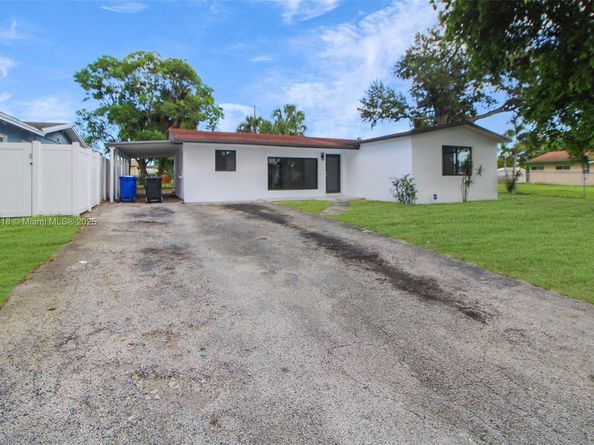 1640 NW 27th Ave, Fort Lauderdale FL 33311