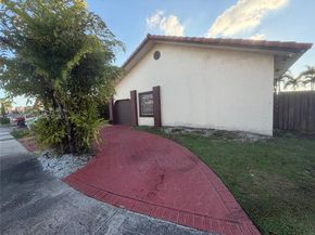 1090 NW 128th Ct, Miami FL 33182