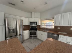 1090 NW 128th Ct, Miami FL 33182