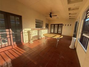 1090 NW 128th Ct, Miami FL 33182